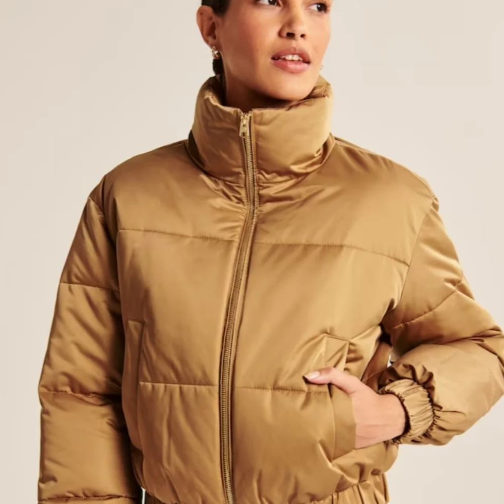 NWT Abercrombie & Fitch ultra mini utility puffer jacket brown - Picture 5 of 8